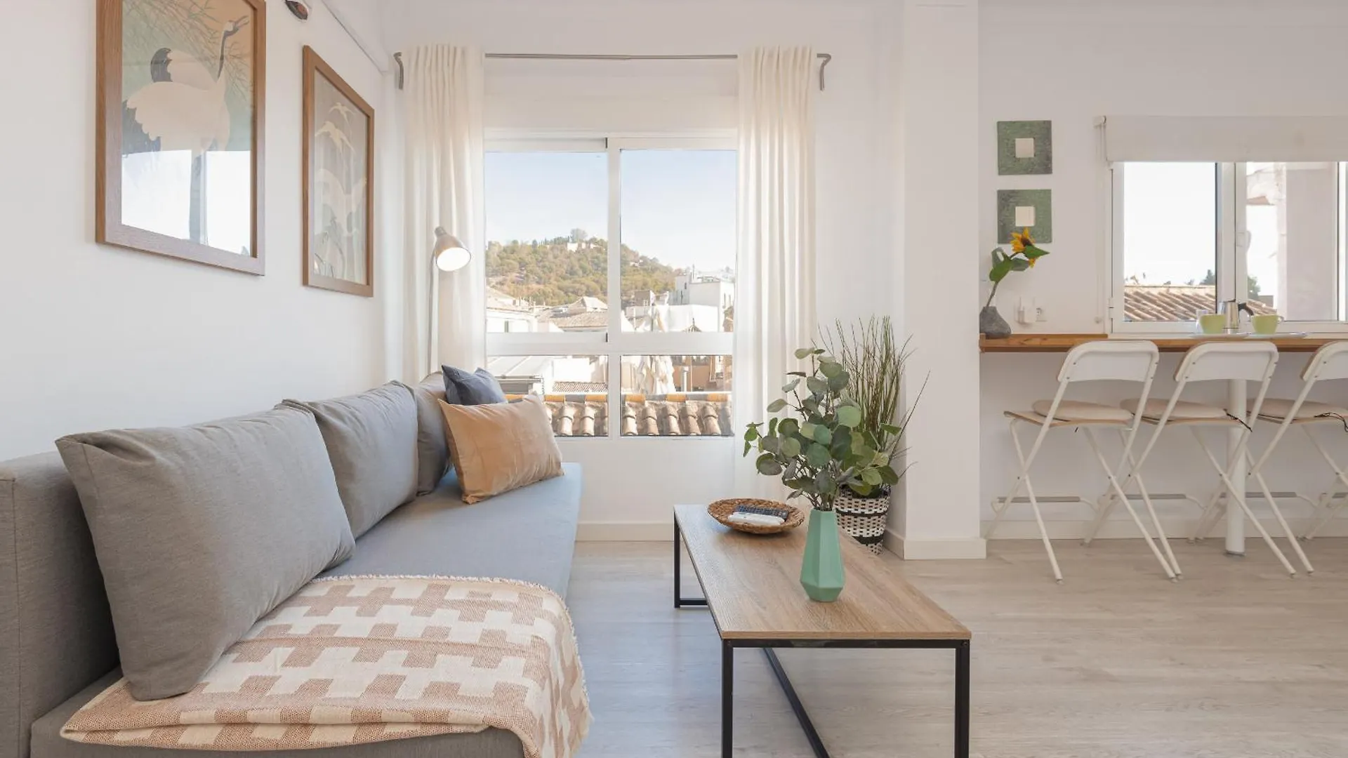 C79 - Fabulous Apartment Alcazaba Views Malaga Spain