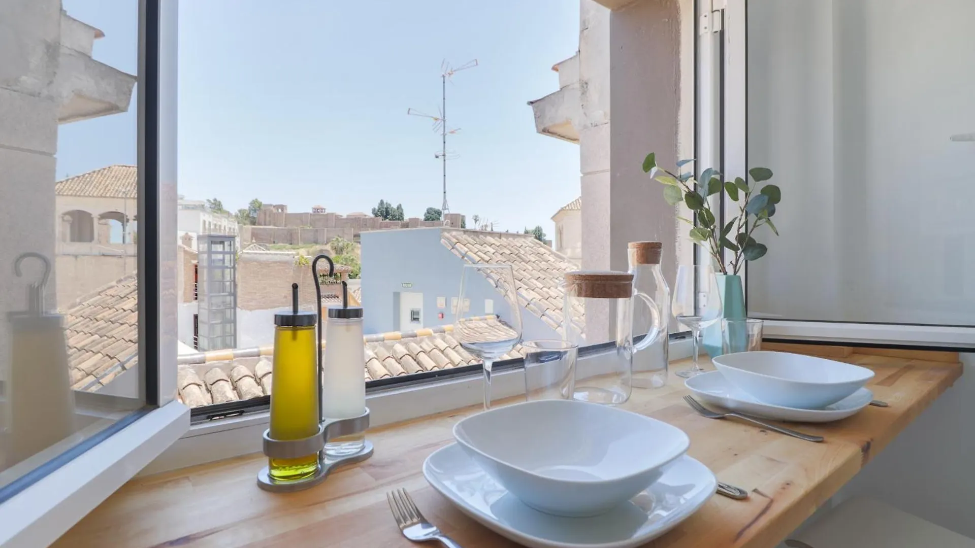 C79 - Fabulous Apartment Alcazaba Views Malaga